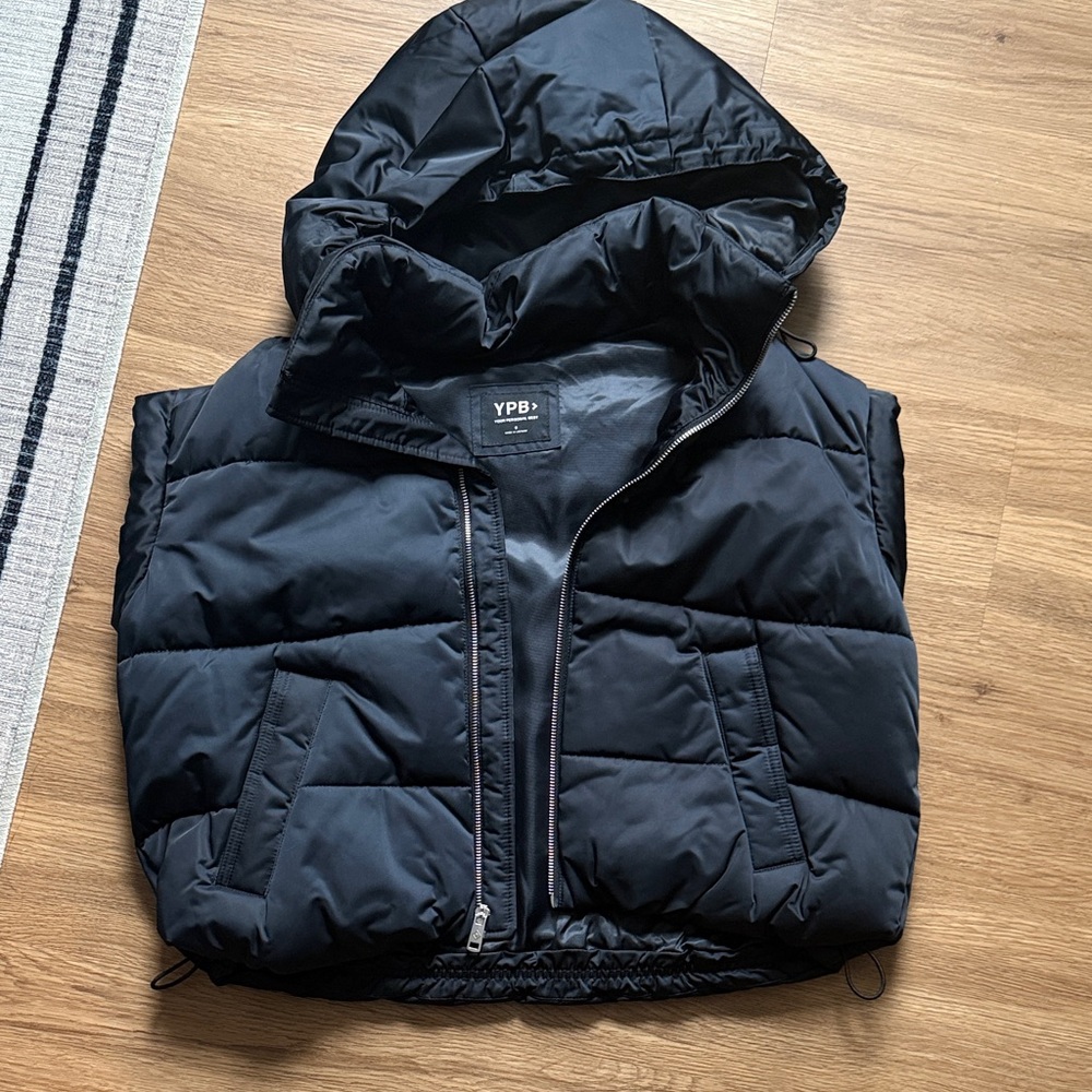 Abercrombie & Fitch Black Puffer Jacket